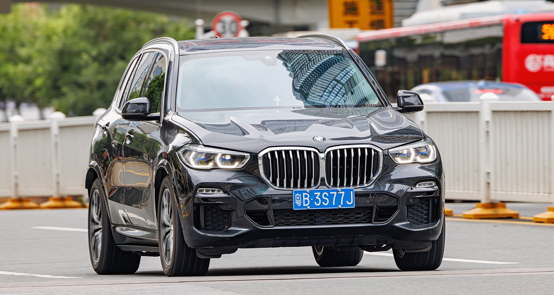 BMW X5, grote SUV met hoge instap